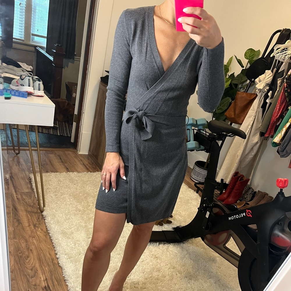 Banana Republic XS petite dark grey sweater dress